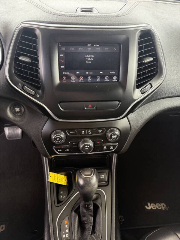 2019 Jeep Cherokee Latitude Plus