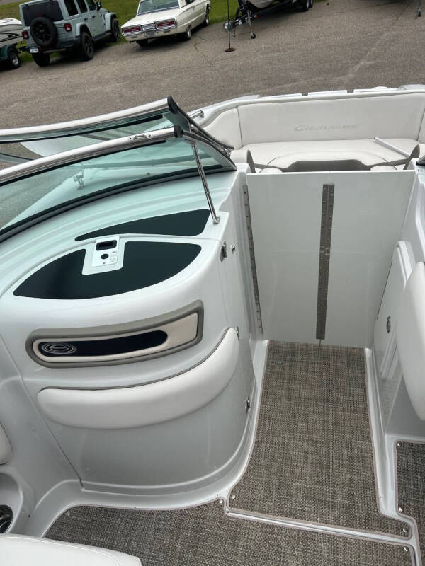 2018 Crownline E23 EC