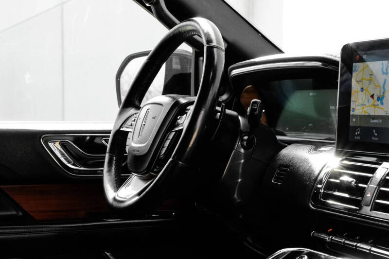 2019 Lincoln Navigator Select