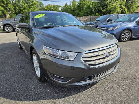 2017 Ford Taurus SEL