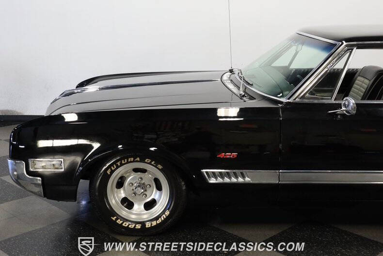 1966 Oldsmobile Starfire