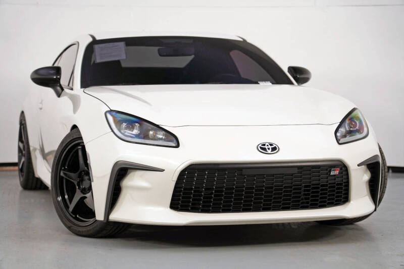 2024 Toyota GR86 Premium