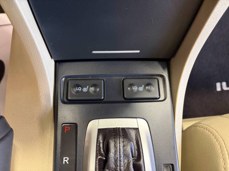 2017 Acura ILX w/Premium