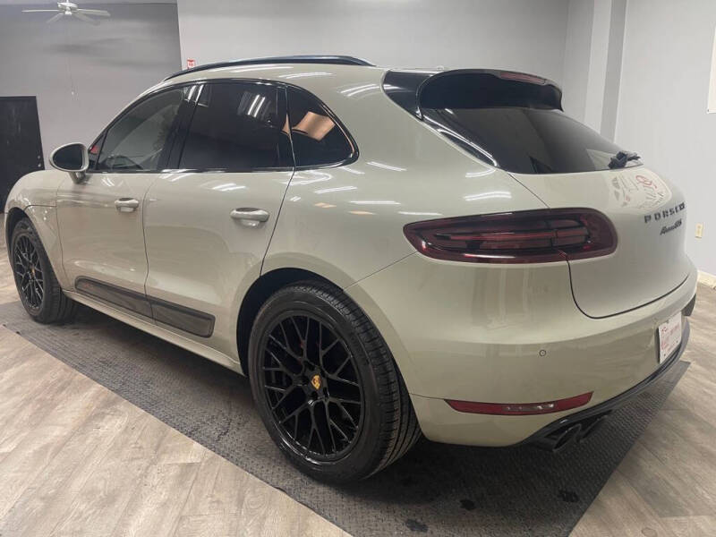 2017 Porsche Macan GTS