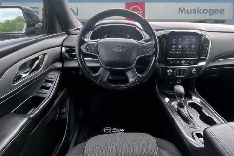 2022 Chevrolet Traverse LT Cloth