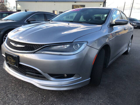 2016 Chrysler 200 for sale at BELOW BOOK AUTO SALES in Idaho Falls ID