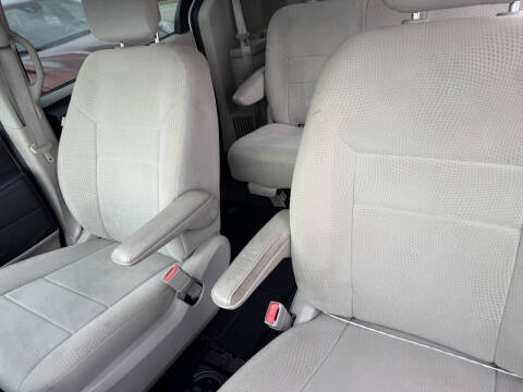 2013 Dodge Grand Caravan American Value Package