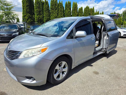 2011 Toyota Sienna