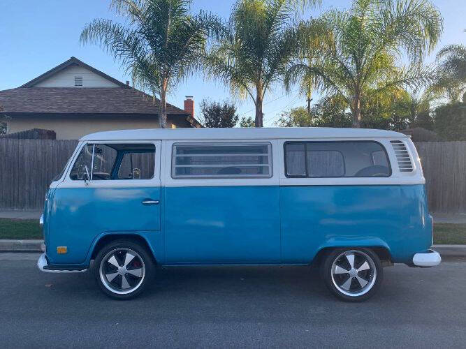 1972 Volkswagen Bus