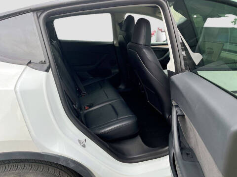 2023 Tesla Model Y Long Range