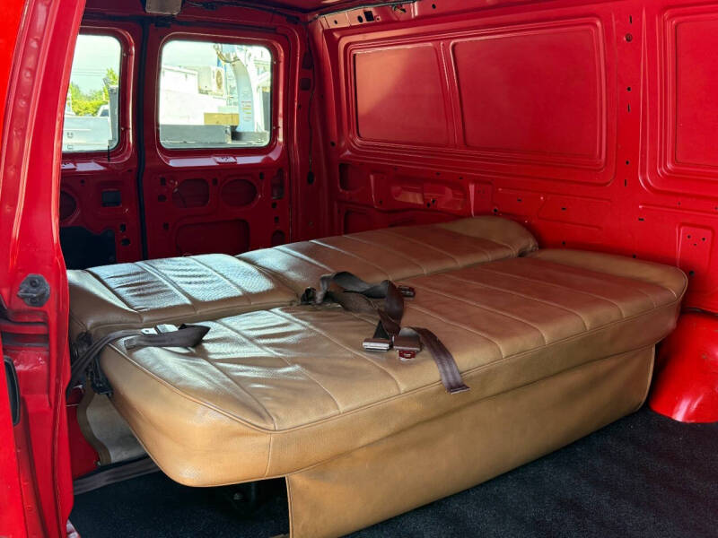 2002 Ford E-Series E-350 SD
