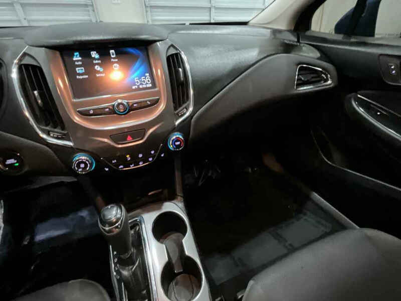 2018 Chevrolet Cruze LT Auto