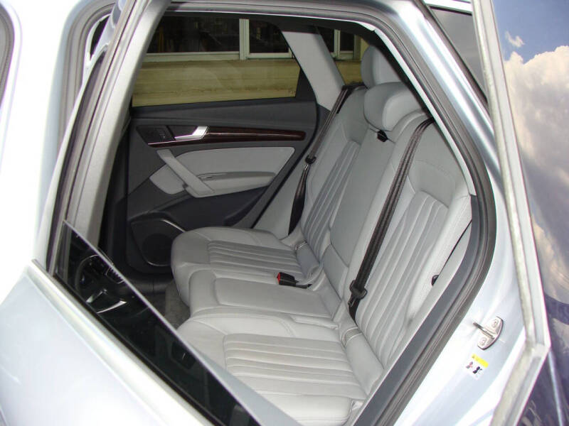 2019 Audi Q5 quattro Premium 45 TFSI