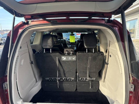 2020 Chrysler Voyager LXi