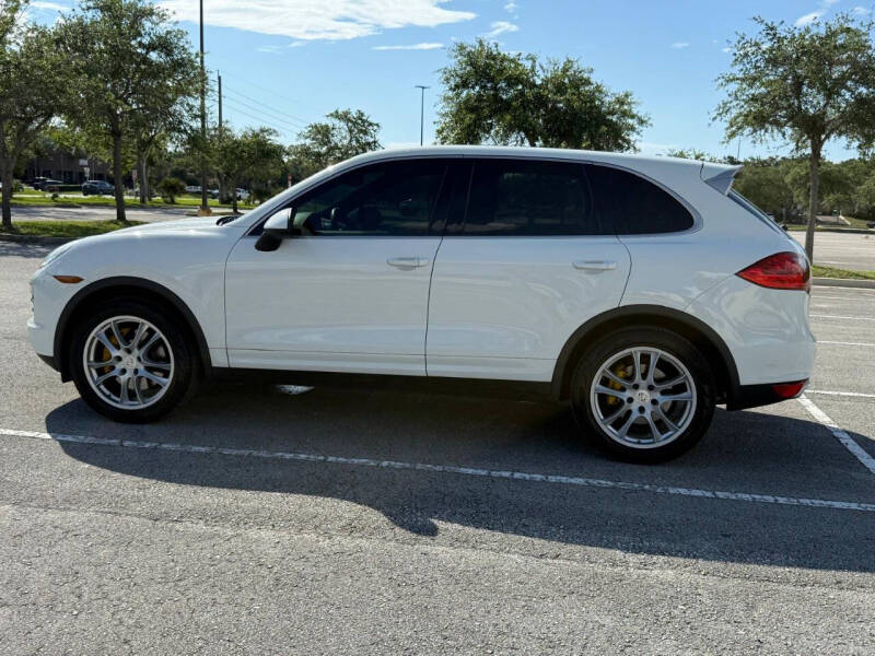 2014 Porsche Cayenne Platinum