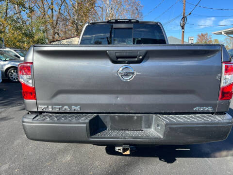 2018 Nissan Titan S