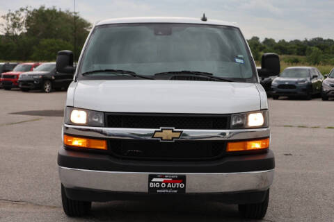 2025 Chevrolet Express LT 3500