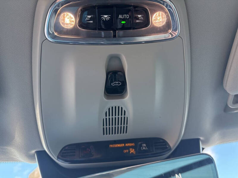 2020 Volvo XC90 T6 Momentum 6-Passenger