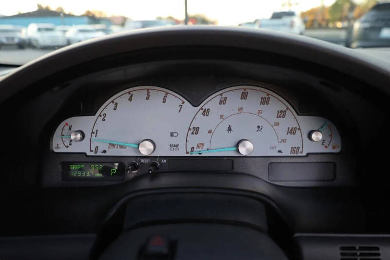 2002 Ford Thunderbird Deluxe