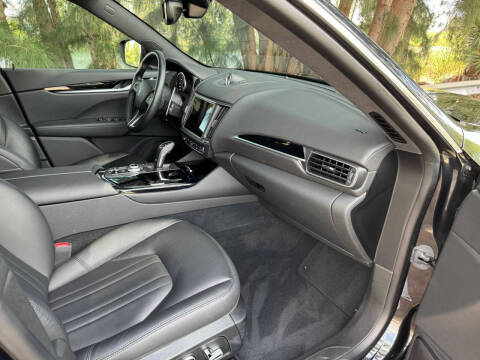 2023 Maserati Levante Modena