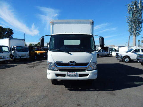 2015 Hino 195