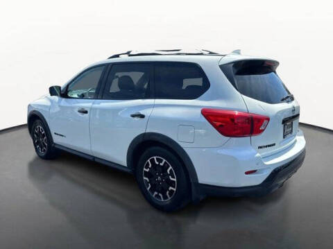 2020 Nissan Pathfinder SL