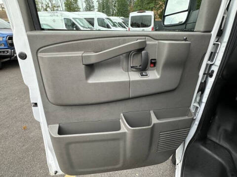 2023 Chevrolet Express 2500