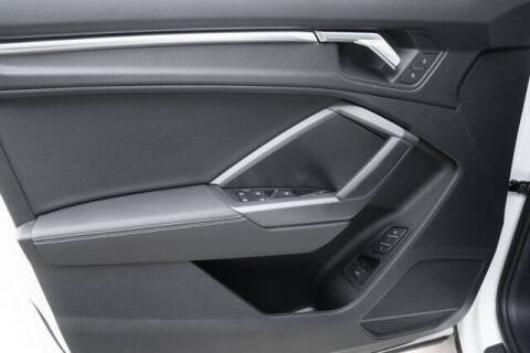 2022 Audi Q3 quattro S line Prem Plus 45 TFSI