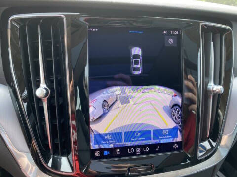 2024 Volvo S60 B5 Core Dark Theme