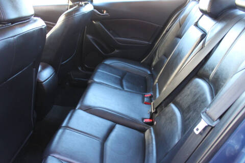 2018 Mazda MAZDA3 Touring