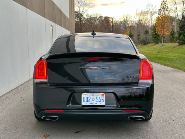 2022 Chrysler 300 for sale at Phoenix Motor Co in Romulus, MI