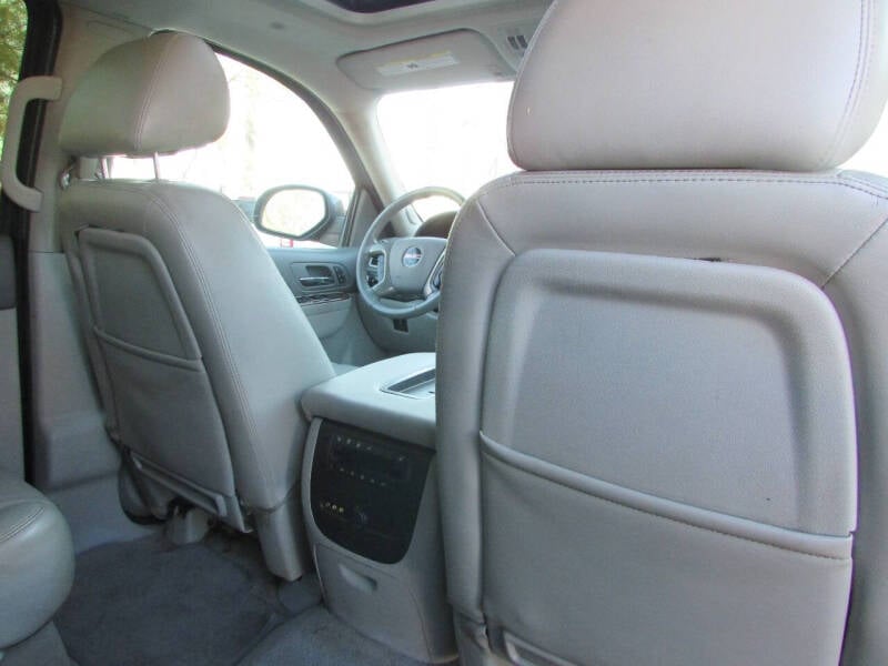 2010 GMC Yukon XL SLT1 photo 18