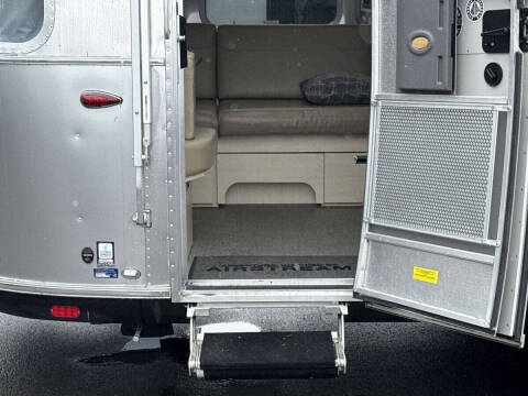 2022 Airstream Flying Cloud