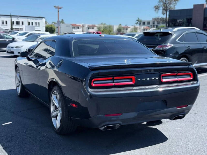 2017 Dodge Challenger