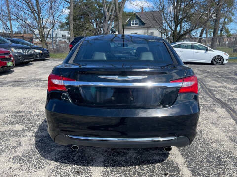 2011 Chrysler 200 Limited