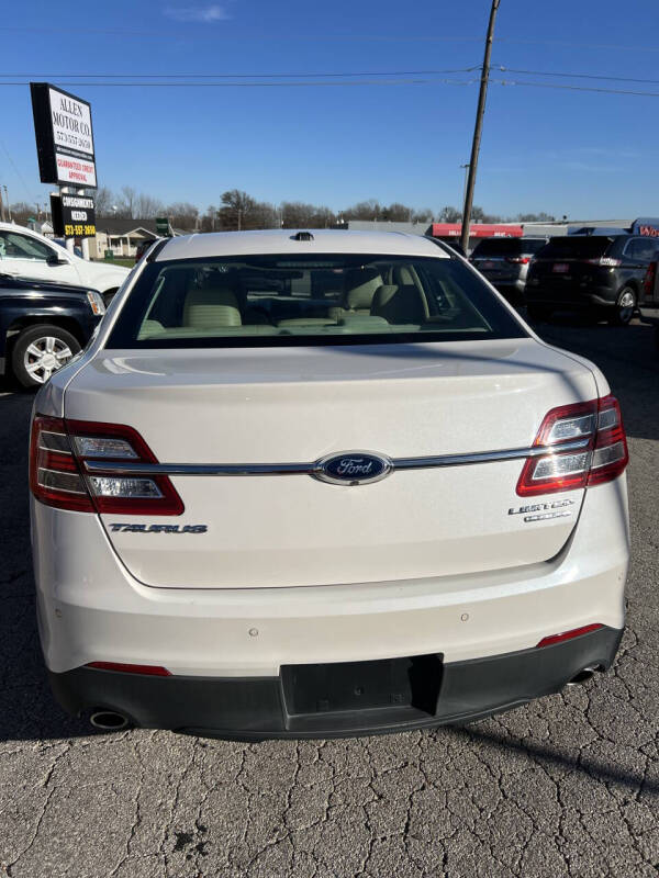 2016 Ford Taurus Limited