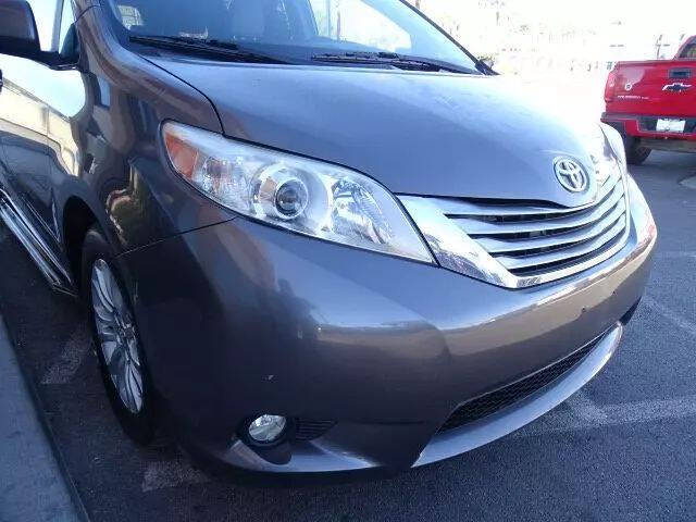 2015 Toyota Sienna