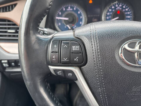 2017 Toyota Sienna Limited Premium 7-Passenger