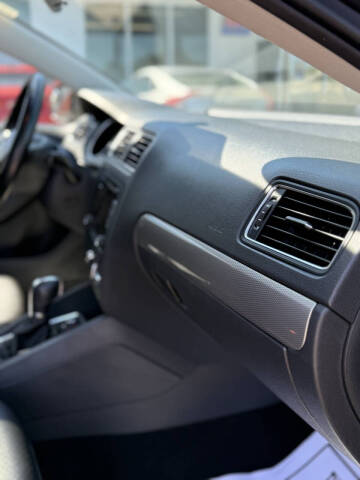 2015 Volkswagen Jetta SE