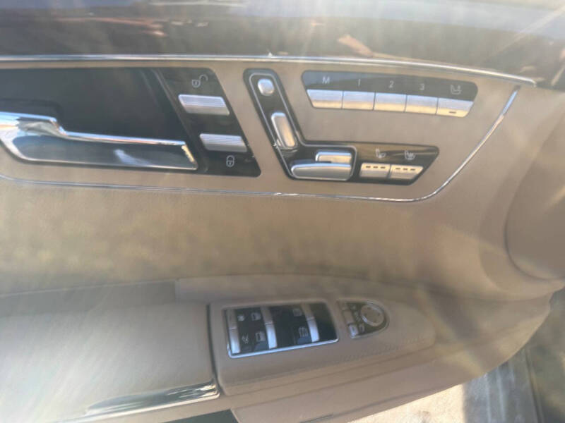 2012 Mercedes-Benz S-Class S 550 4MATIC