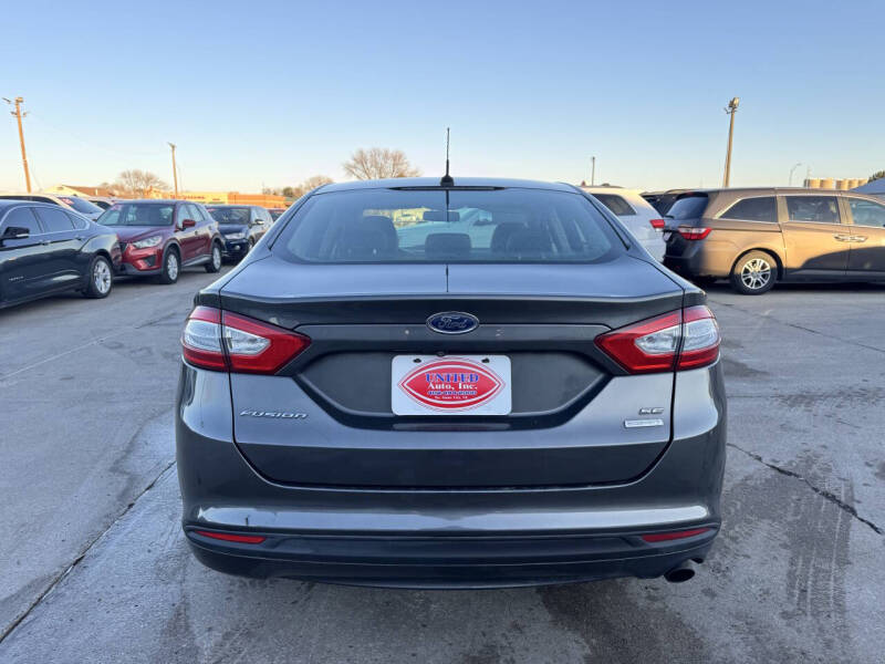 2015 Ford Fusion SE