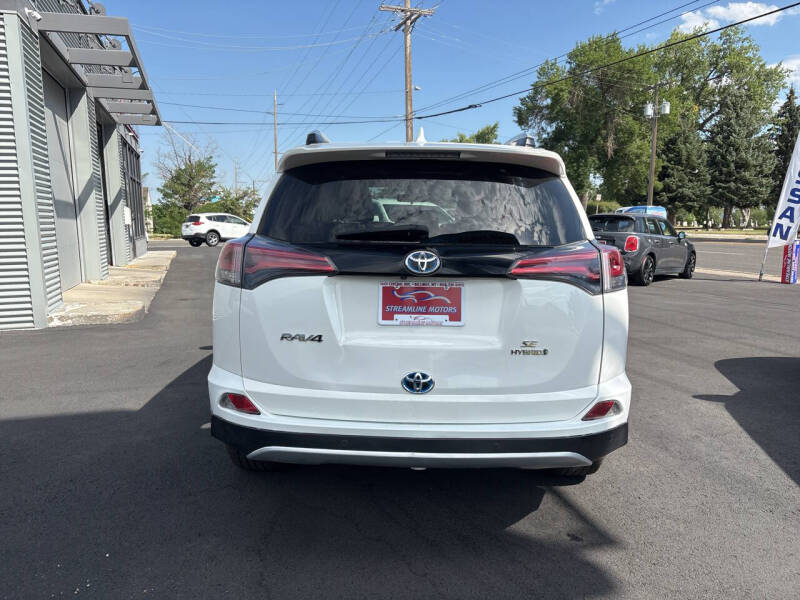 2017 Toyota RAV4 Hybrid SE