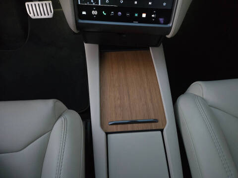 2020 Tesla Model S Performance