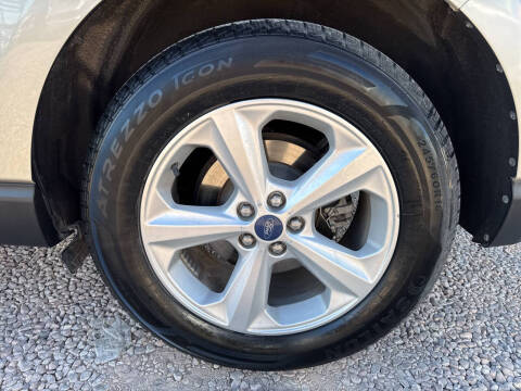 2017 Ford Edge SE