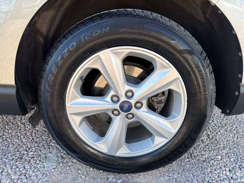 2017 Ford Edge SE