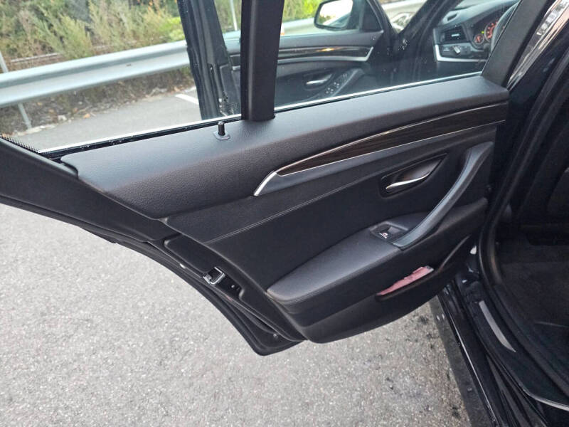 2013 BMW 5 Series 528i xDrive