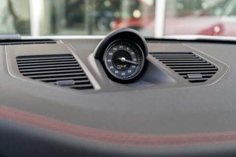 2024 Porsche 911 Carrera 4 GTS