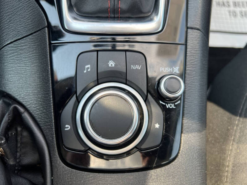 2016 Mazda MAZDA3 i Touring