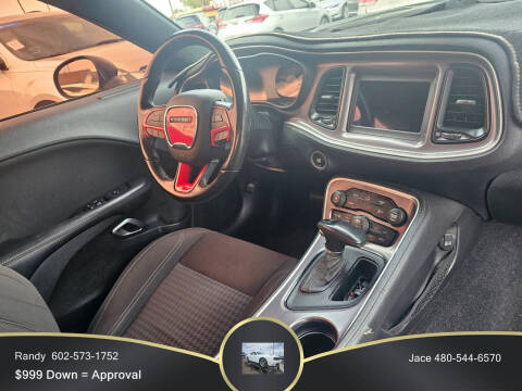 2019 Dodge Challenger SXT