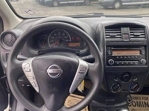 2017 Nissan Versa 1.6 S